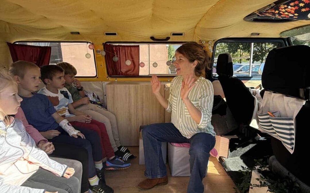 Bookmobil stigao u našu školu!