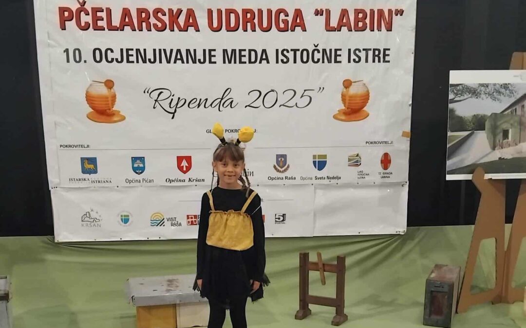 Naša učenica drugog razreda osvojila publiku recitacijom  na 10. Danima meda Labinštine