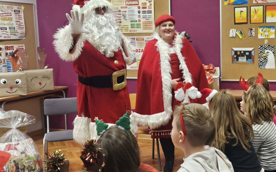 Ho! Ho! Ho! – stigao nam je  Djed Mraz u pratnji Bake Mraz