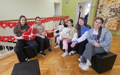 Ususret Valentinovu malim znakovima dobrote, lijepom riječju, slatkim iznenađenjem ili iskrenim osmijehom