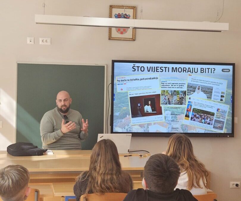 Novinar Elvis Uravić, gost na satu Građanski odgoj i obrazovanje