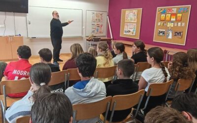 Čarolija pripovijedanja u našoj školi s profesionalnim pripovjedačem Aleksandrom Bančićem